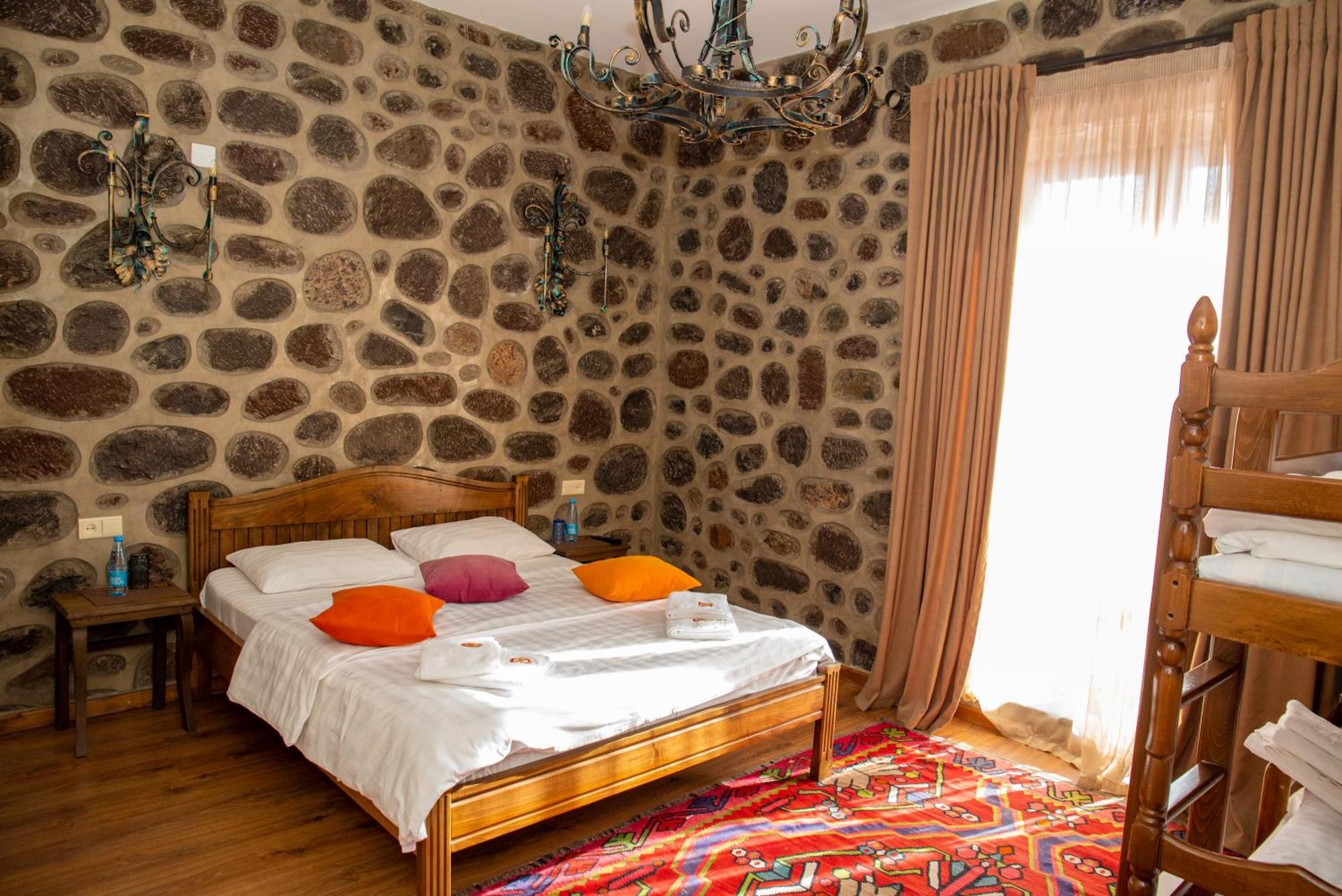 Khoreayi Dzor Goris Exterior photo